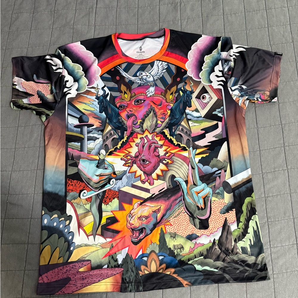 Threyda T-Shirt